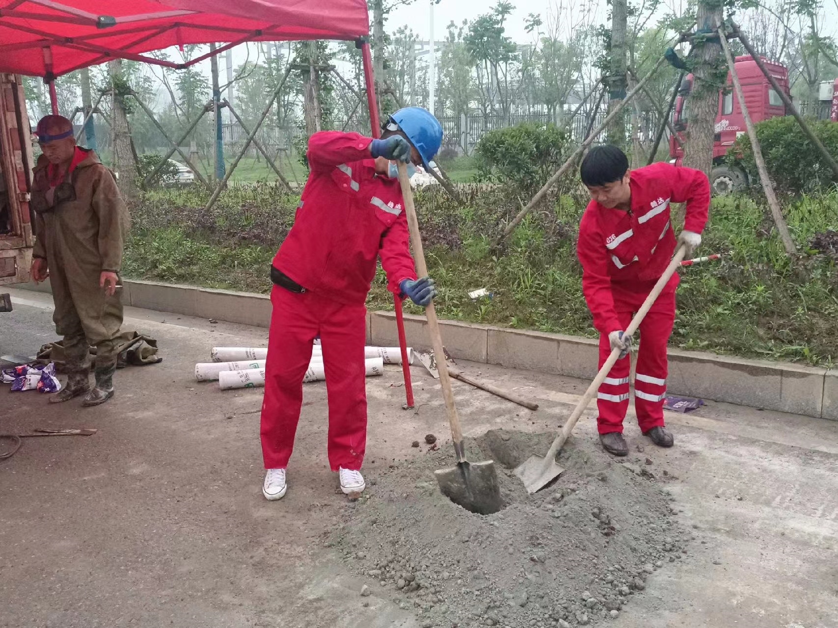 郁南管道疏通哪家好】及时进行市政管道清淤